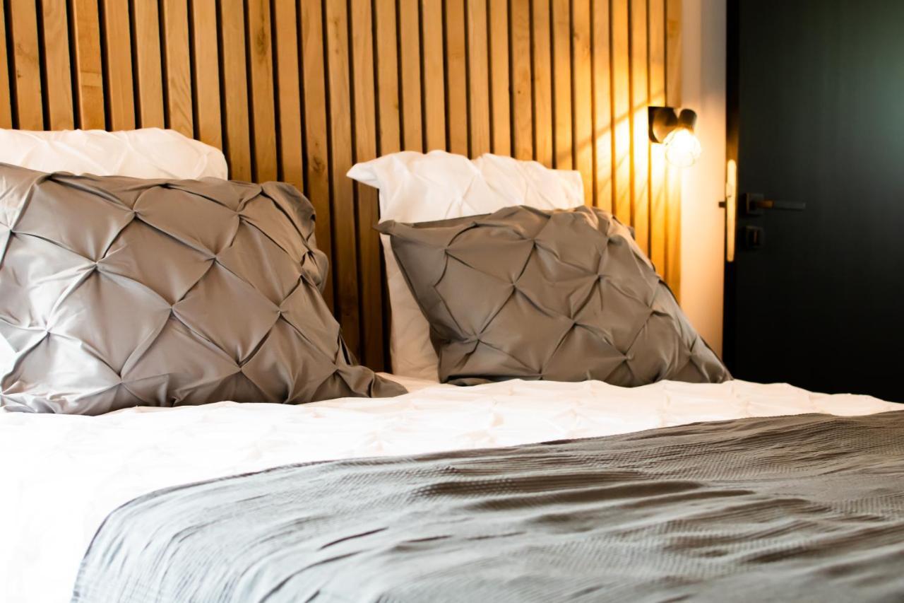 Au Calme De Hosdent Bed & Breakfast Braives ภายนอก รูปภาพ